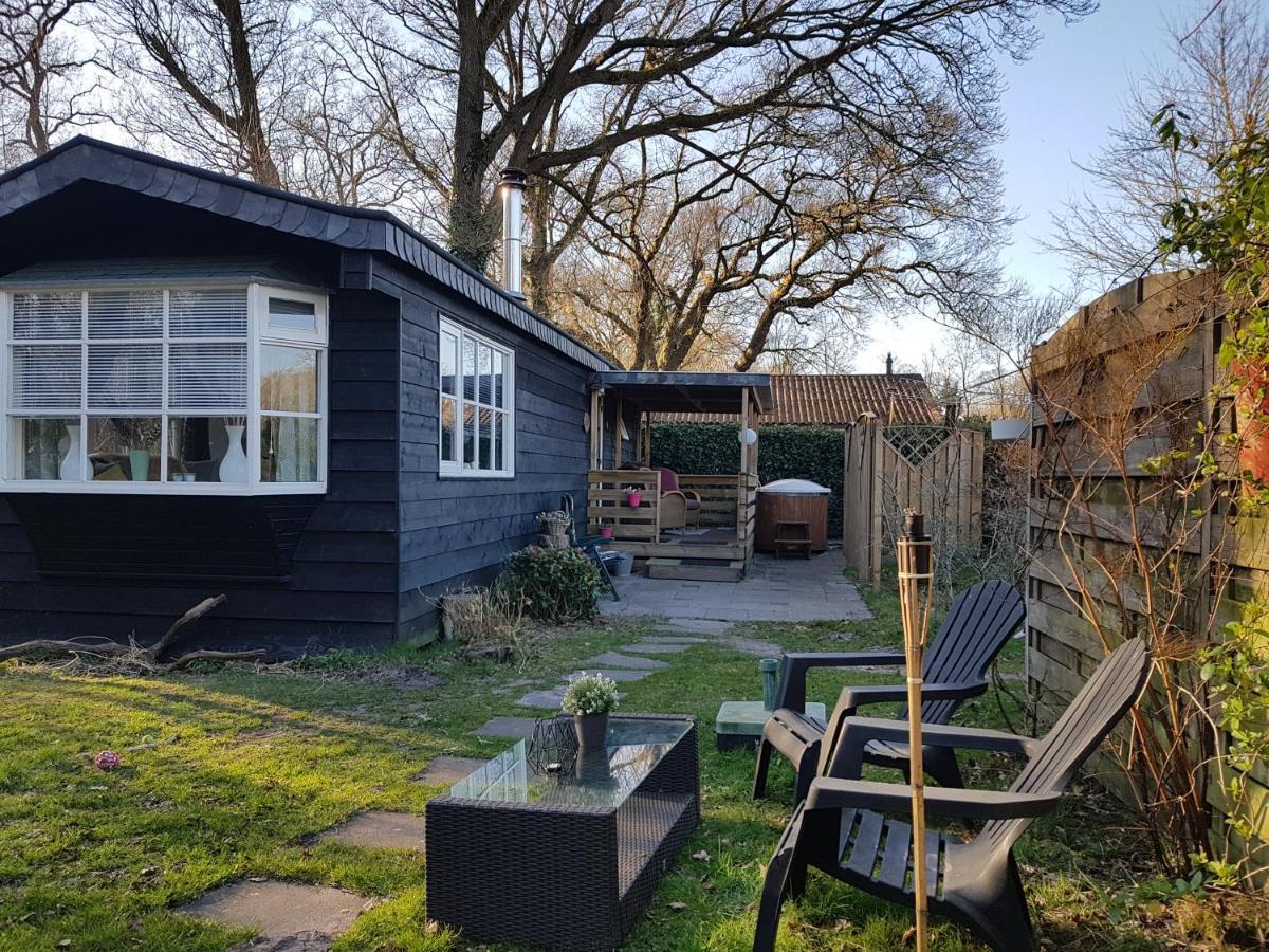Chalet 2 Pers Met Hottub - Aan De Bosrand - Ijsselmeer - Gaasterland - Bos Rijs Екстериор снимка