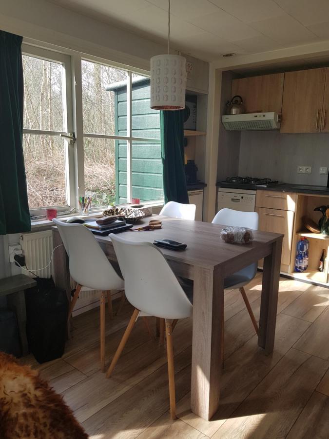 Chalet 2 Pers Met Hottub - Aan De Bosrand - Ijsselmeer - Gaasterland - Bos Rijs Екстериор снимка